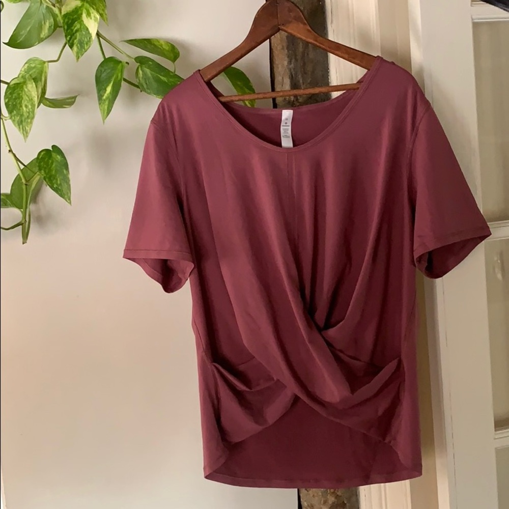 Lululemon -mauve twist tee shirt
